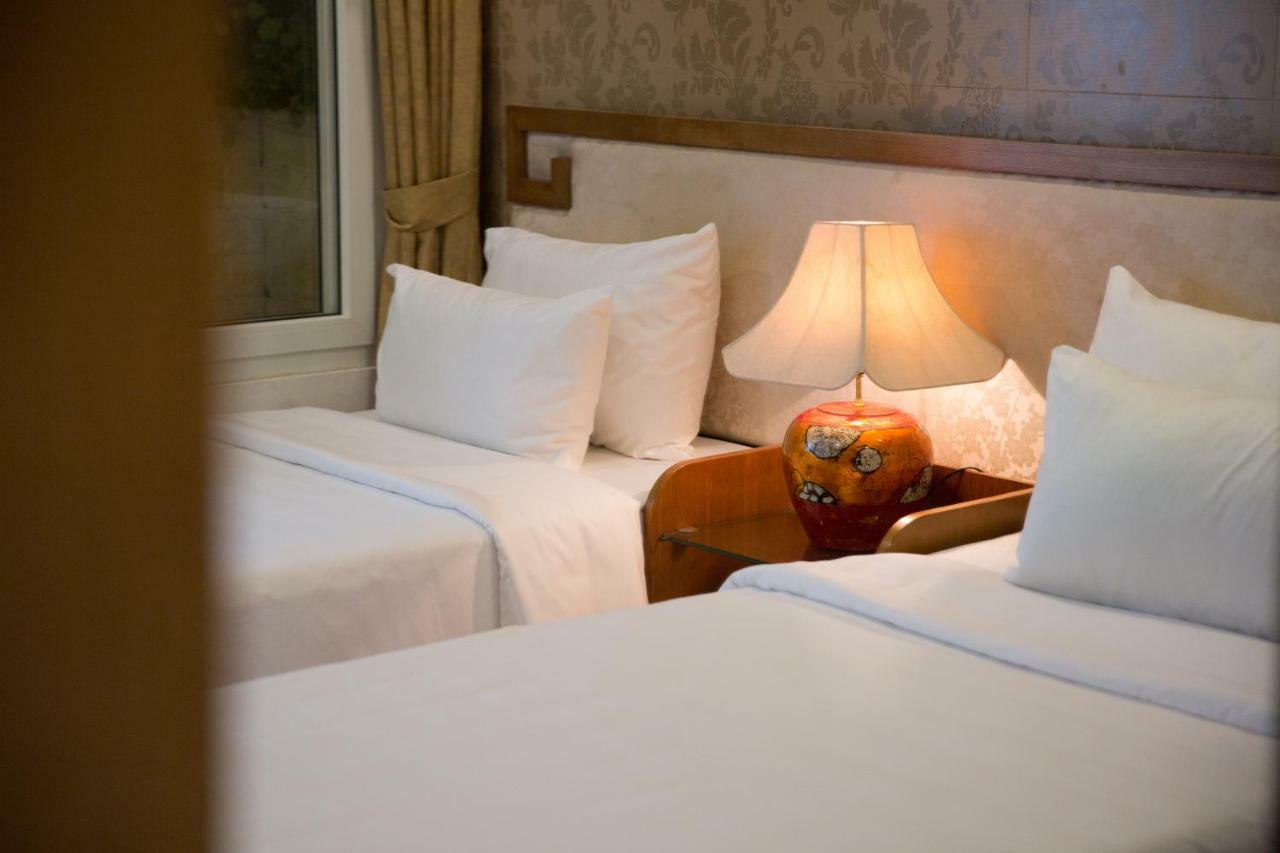 Aquamarine Hotel & Travel Hanoi Bagian luar foto
