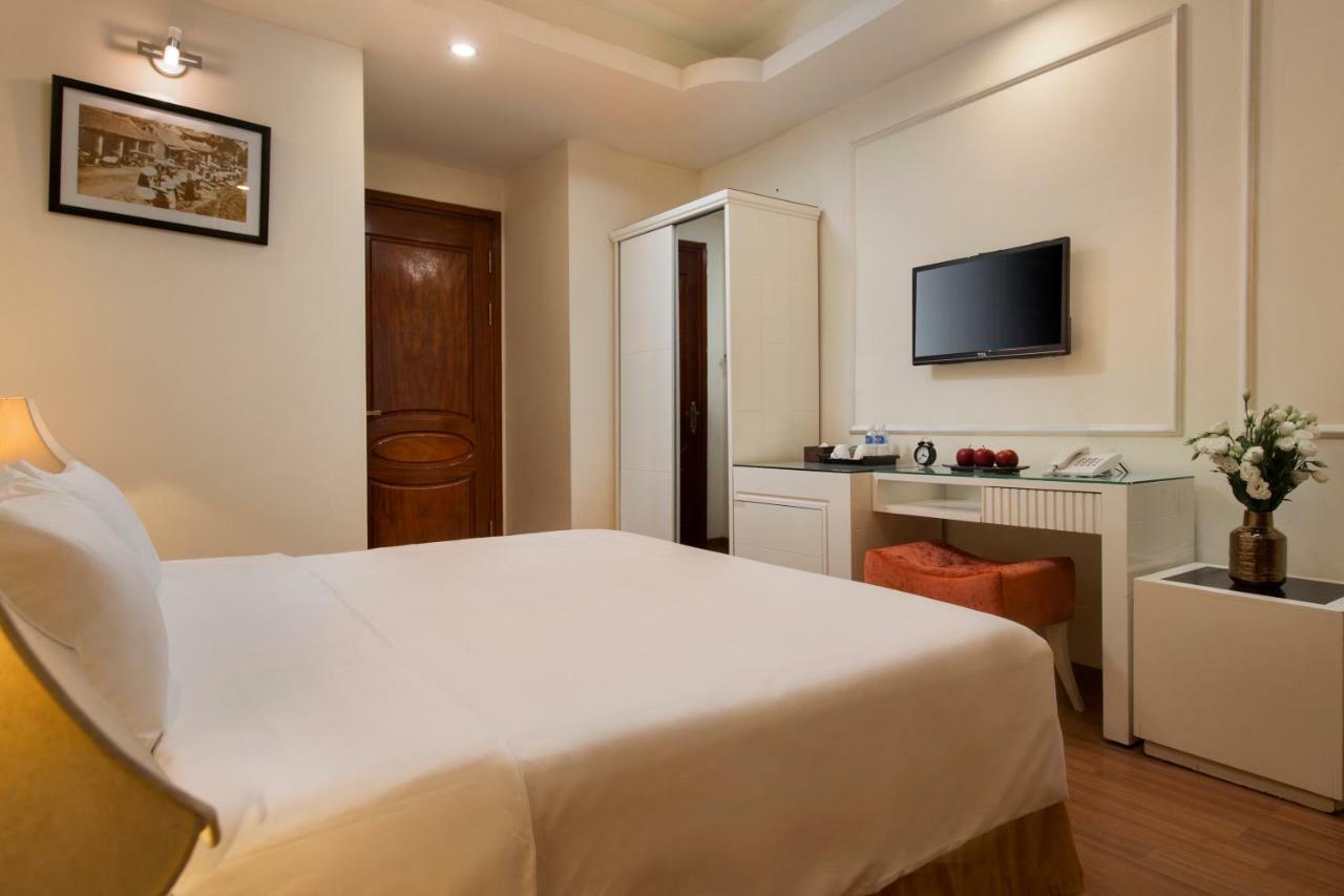 Aquamarine Hotel & Travel Hanoi Bagian luar foto